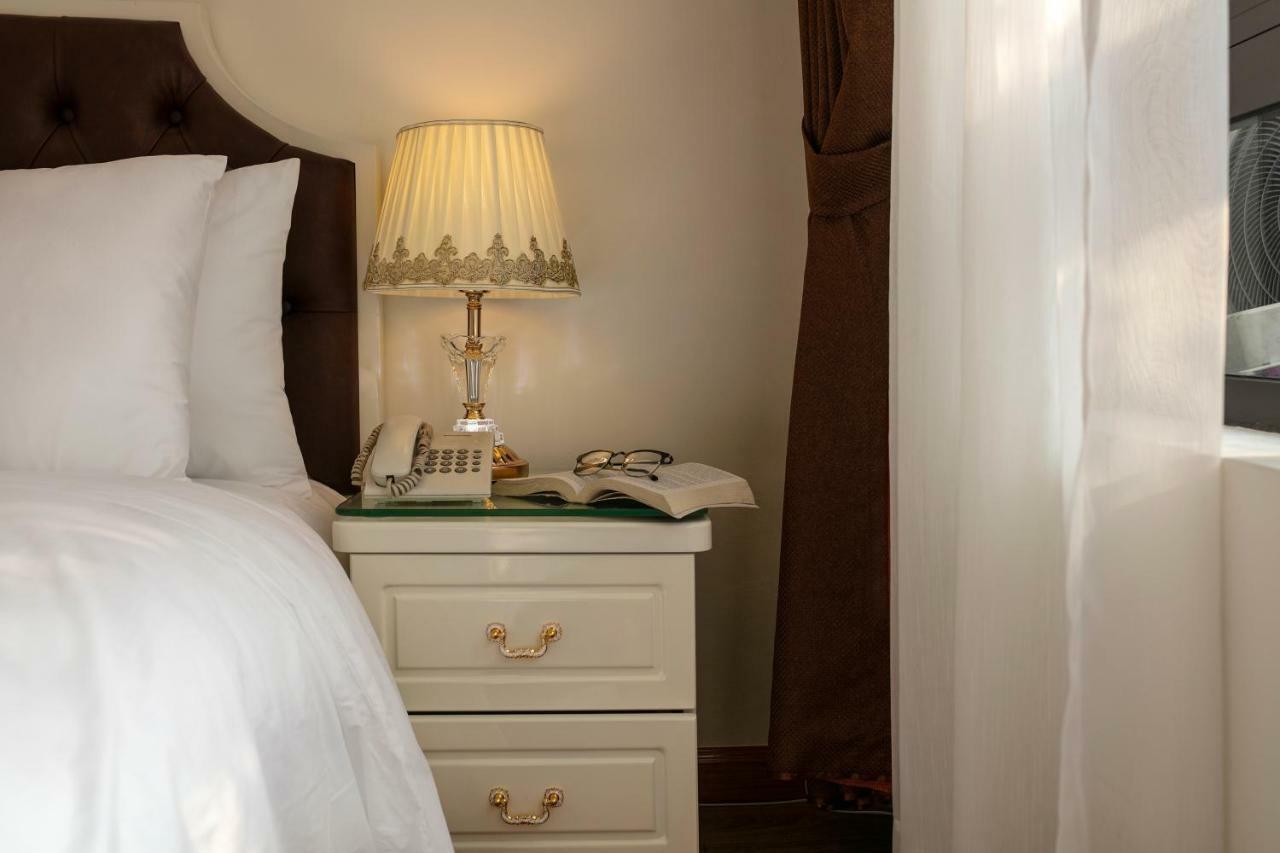 Trang Trang Luxury Hotel Ханой Екстериор снимка